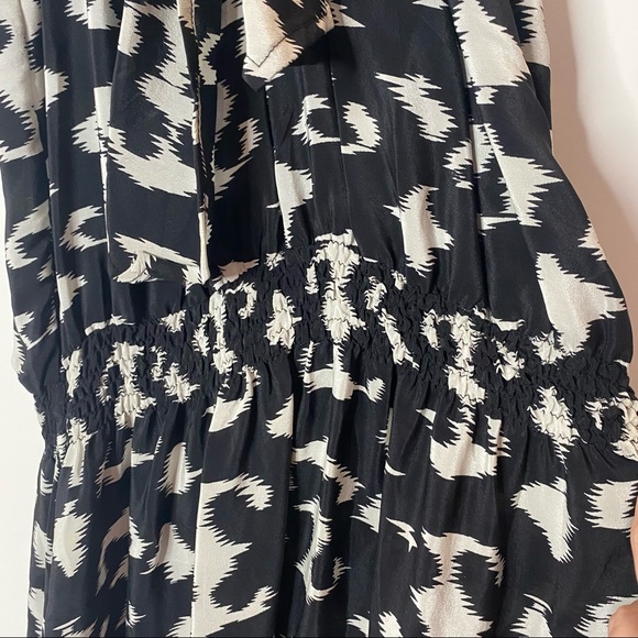 Tolani Silk Dress - Picture 4 of 8